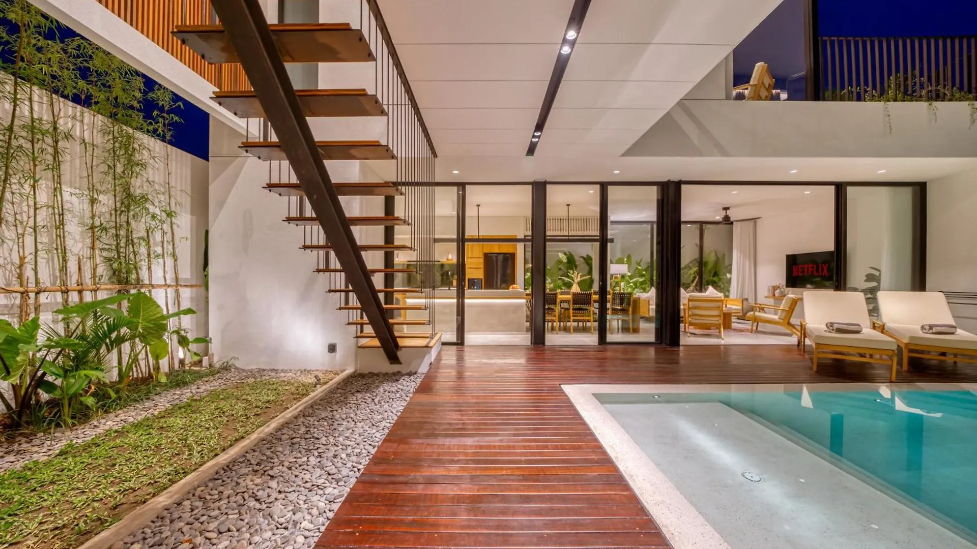 Luxury Industrial-Style 2Br Villa Kirma 2 Near The Beach Canggu
