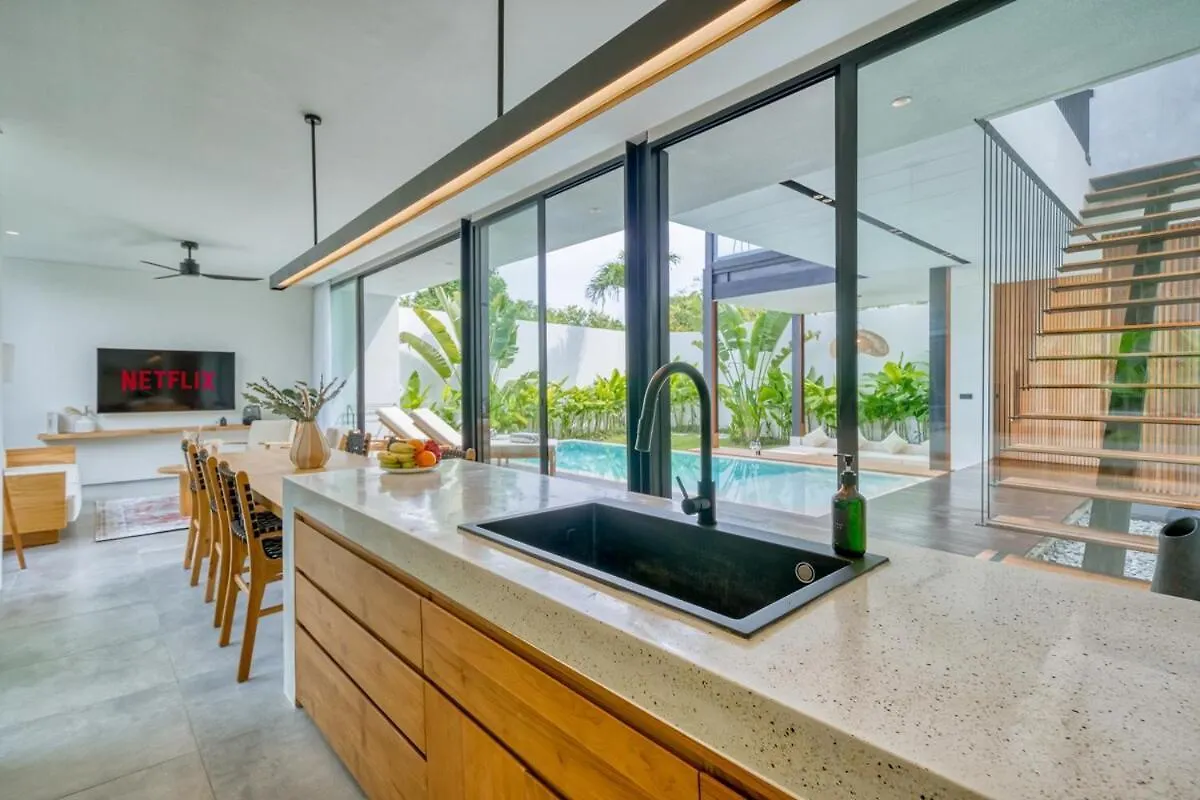 Luxury Industrial-Style 2Br Villa Kirma 2 Near The Beach Canggu   Canggu (Bali)