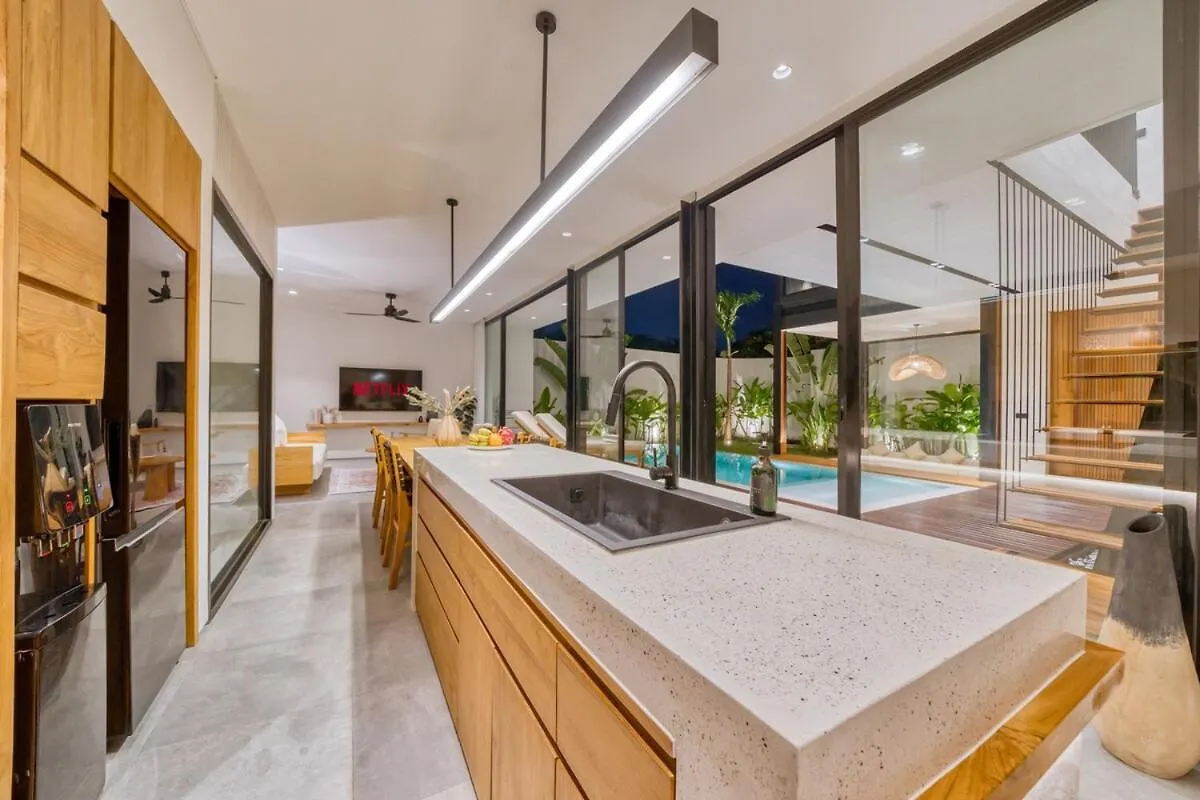 Luxury Industrial-Style 2Br Villa Kirma Near The Beach Canggu